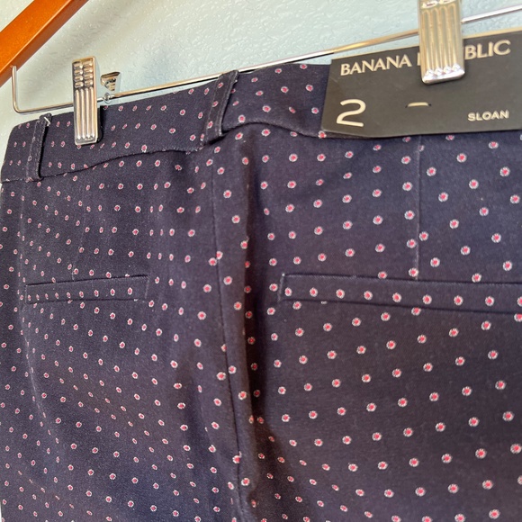 BANANA REPUBLIC Sloan Pant, Low Rise Skinny Leg, navy with polka dot, Size 2 - Picture 6 of 8